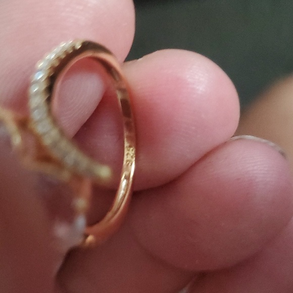 STERLING SILVER GOLD RING WITH CLEAR STONE SZ 6 - Picture 2 of 2